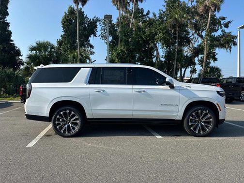 2025 Chevrolet Suburban 2WD High Country