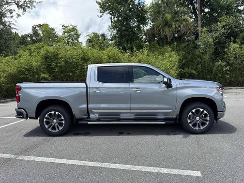 Sterling Gray Metallic 2026 Chevrolet Silverado 1500 High Country