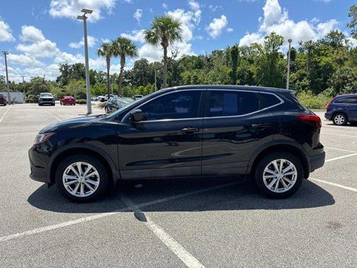 2017 Nissan Rogue Sport S