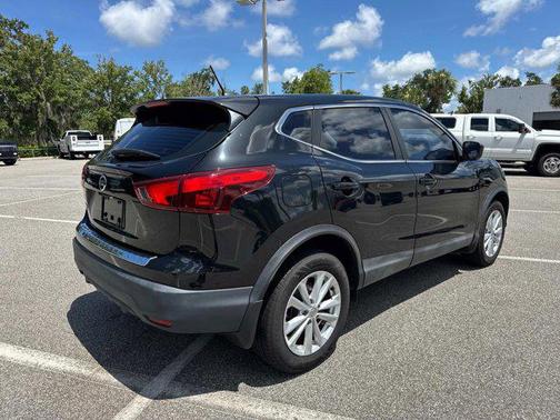 2017 Nissan Rogue Sport S