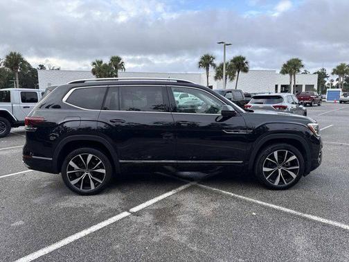 2024 Volkswagen Atlas 2.0T SEL Premium R-Line 4MOTION