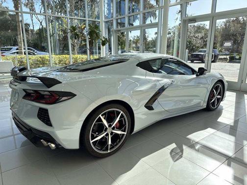 2020 Chevrolet Corvette Stingray w/2LT