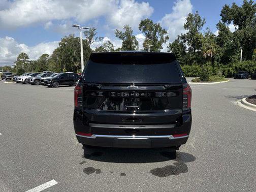 2025 Chevrolet Tahoe LS