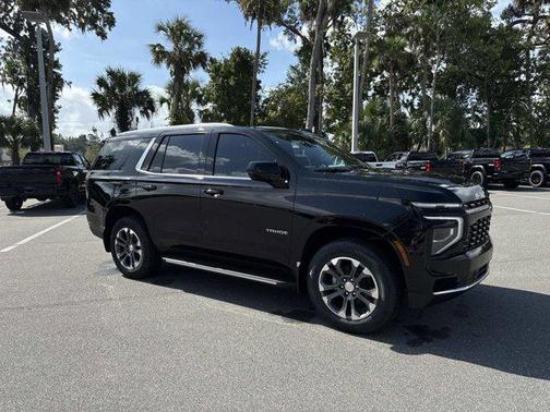2025 Chevrolet Tahoe LS