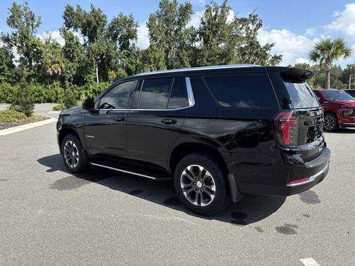 2025 Chevrolet Tahoe LS