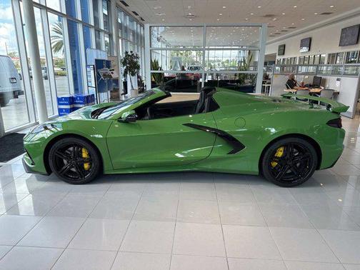 2026 Chevrolet Corvette Stingray w/2LT