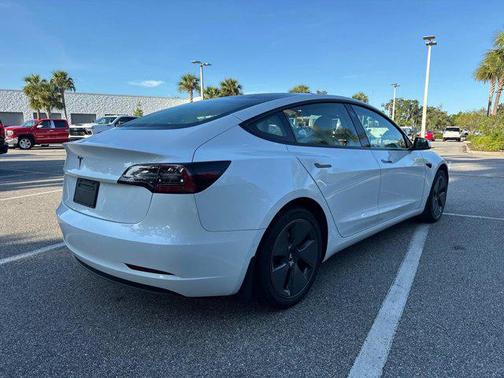 2022 Tesla Model 3 Standard Range