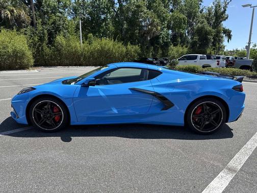 Rapid Blue 2021 Chevrolet Corvette Stingray w/2LT