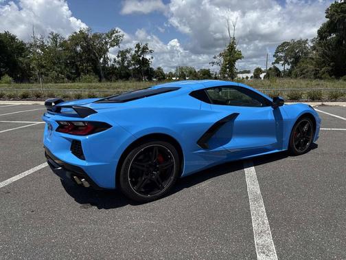 Rapid Blue 2021 Chevrolet Corvette Stingray w/2LT