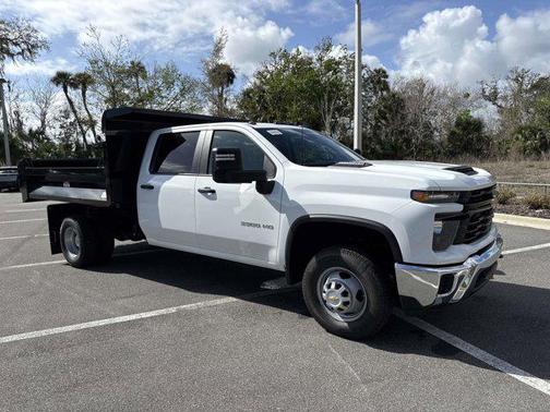Summit White 2026 Chevrolet Silverado 3500 WT