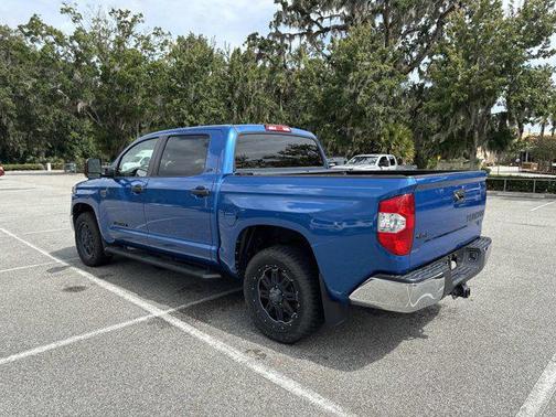2018 Toyota Tundra SR5
