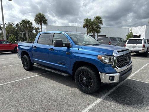 2018 Toyota Tundra SR5