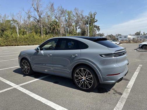 2024 Porsche Cayenne S