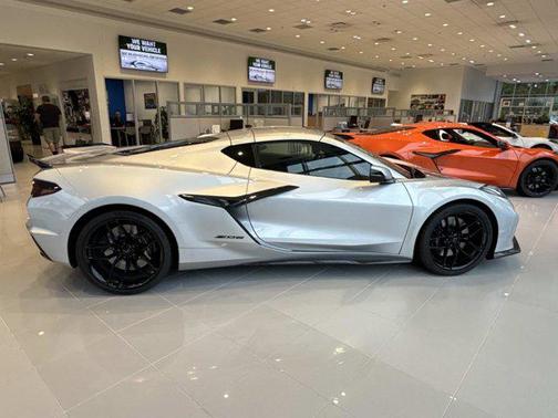 Blade Silver Metallic 2026 Chevrolet Corvette Z06