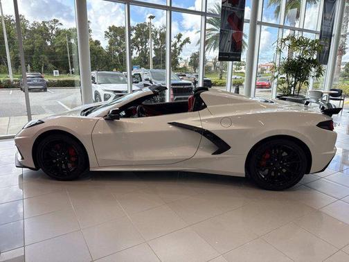 2026 Chevrolet Corvette Stingray w/2LT