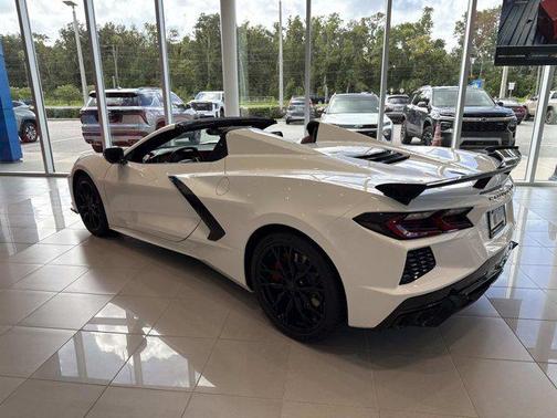 2026 Chevrolet Corvette Stingray w/2LT