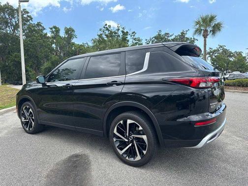 2023 Mitsubishi Outlander SE 2.5 2WD
