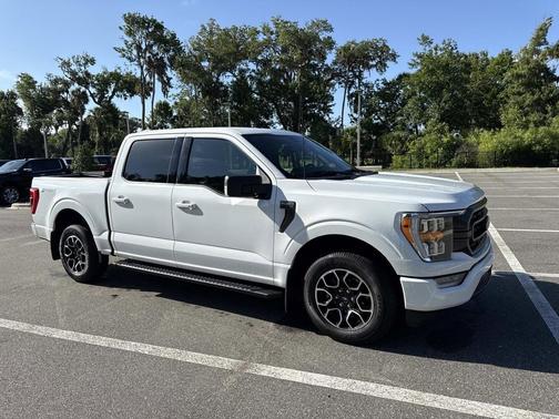 Oxford White 2023 Ford F-150 XLT