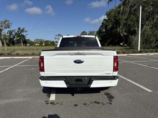 Oxford White 2023 Ford F-150 XLT