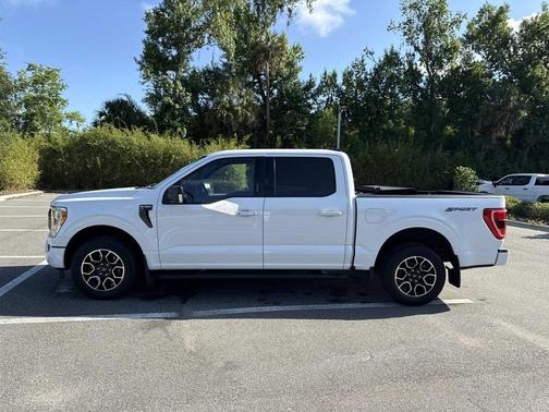 Oxford White 2023 Ford F-150 XLT