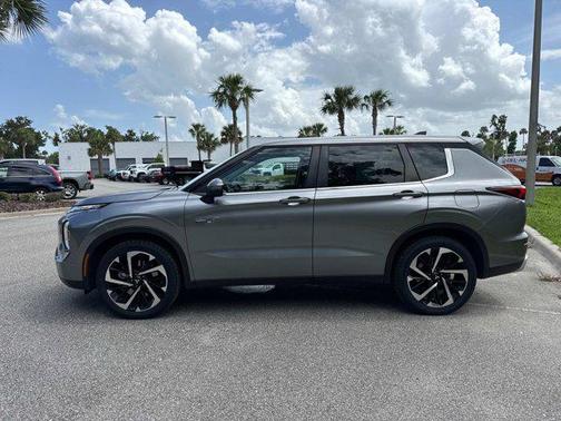 2023 Mitsubishi Outlander PHEV SE S-AWC