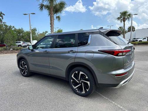 2023 Mitsubishi Outlander PHEV SE S-AWC