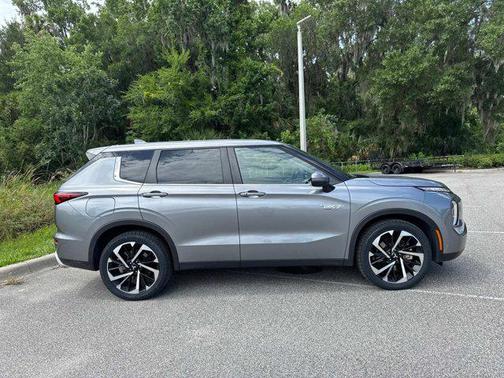 2023 Mitsubishi Outlander PHEV SE S-AWC