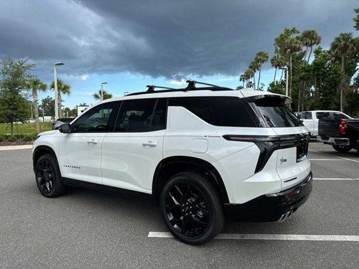 2025 Chevrolet Traverse RS