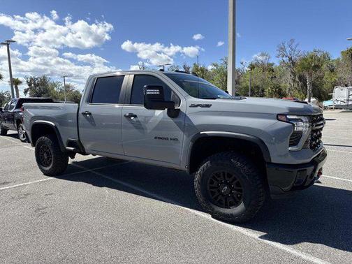 2024 Chevrolet Silverado 2500 4WD Crew Cab Standard Bed ZR2