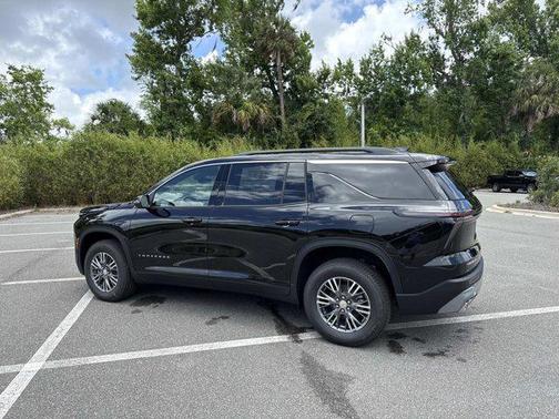 Mosaic Black Metallic 2026 Chevrolet Traverse LT