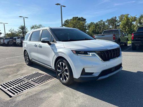 2022 Kia Carnival EX