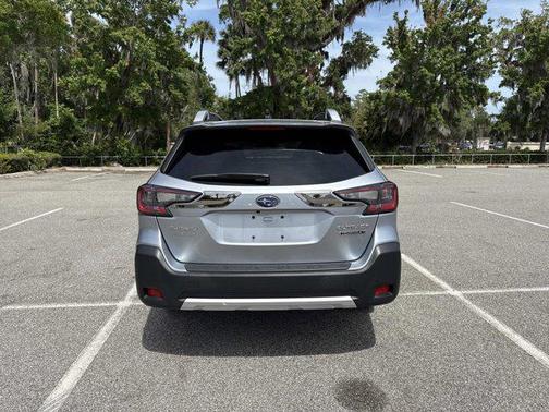 Ice Silver Metallic 2023 Subaru Outback Touring XT