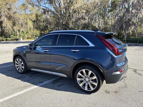 2019 Cadillac XT4 Premium Luxury
