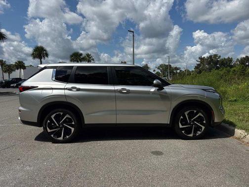 2024 Mitsubishi Outlander SE 2.5 2WD