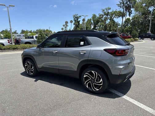 Sterling Gray Metallic 2026 Chevrolet Trailblazer RS