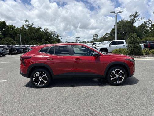 Apex Red 2026 Chevrolet Trax FWD 1RS