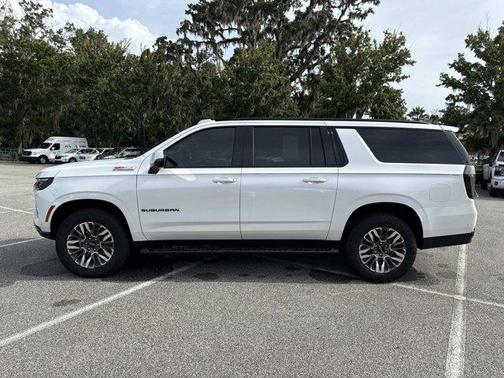 2025 Chevrolet Suburban 4WD Z71