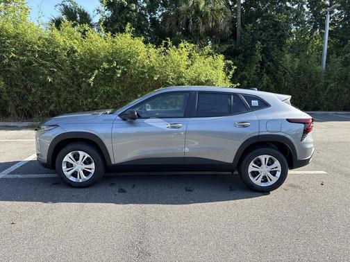 Sterling Gray Metallic 2026 Chevrolet Trax LS