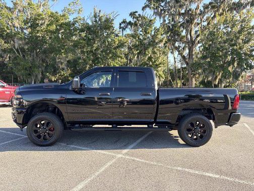 2025 RAM 2500 Big Horn Crew Cab 4x4 6'4' Box