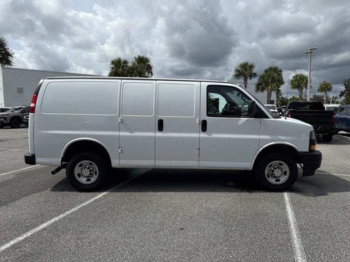 2024 Chevrolet Express 2500 RWD 2500 Regular Wheelbase WT