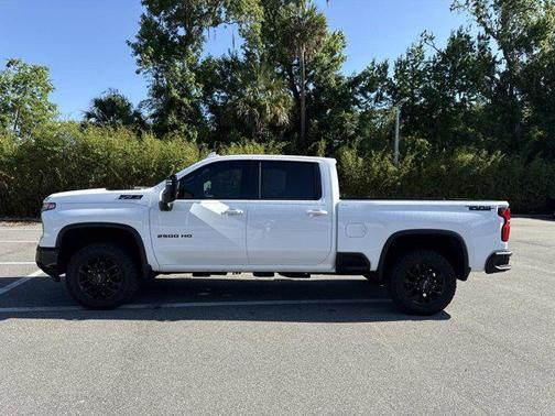 Summit White 2025 Chevrolet Silverado 2500 LTZ