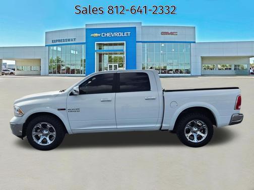 Bright White Clearcoat 2017 RAM 1500 Laramie
