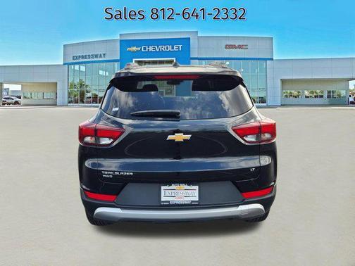 Mosaic Black Metallic 2025 Chevrolet Trailblazer LT