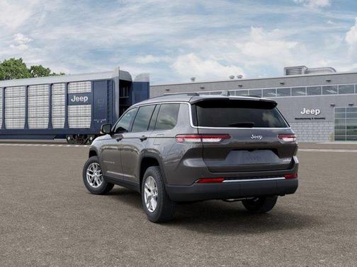 Metallic 2026 Jeep Grand Cherokee L Laredo X