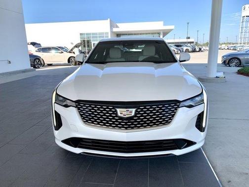 2022 Cadillac CT4 Luxury