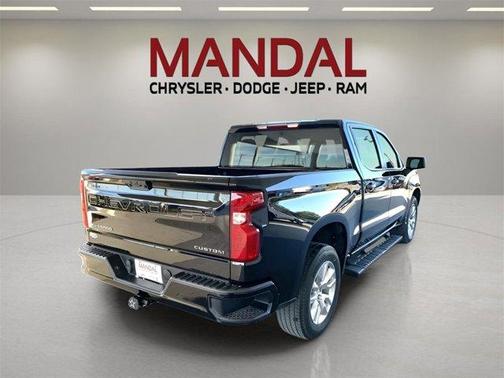 2023 Chevrolet Silverado 1500 Custom