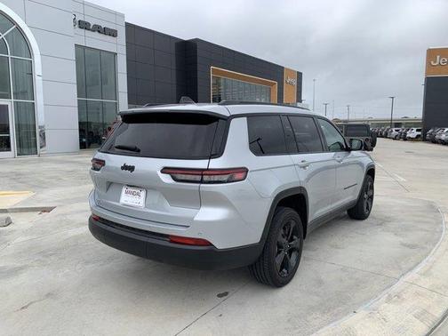 2024 Jeep Grand Cherokee L Laredo