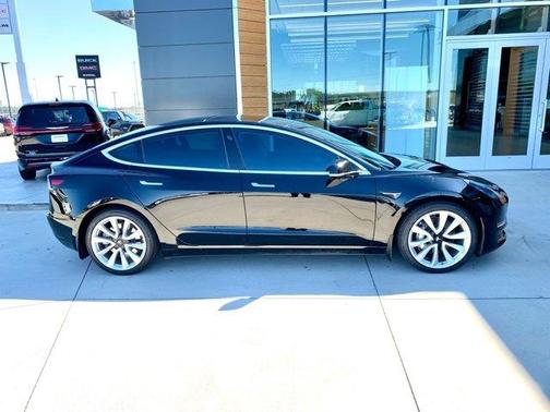 2020 Tesla Model 3 Long Range