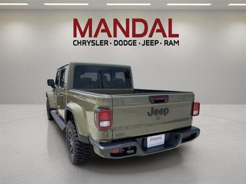 2025 Jeep Gladiator Sport