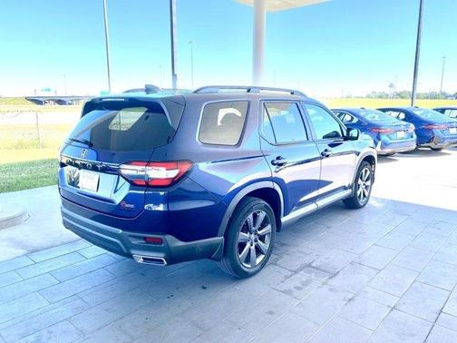 2023 Honda Pilot Sport